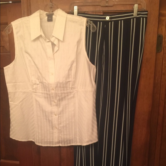 Ann Taylor White Sleeveless Collared Shirt Size 12 - Picture 5 of 6